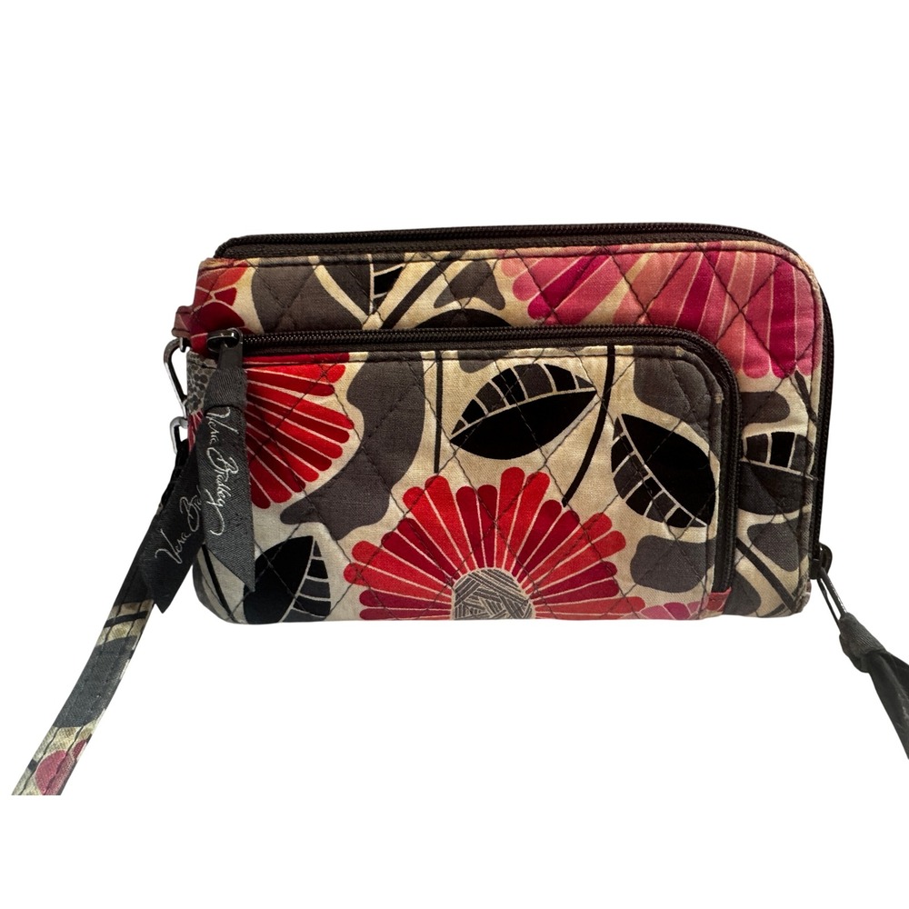Vera Bradley Quilted Floral Wristlet Wallet Red Grey Black‎ Zip Around Clutch